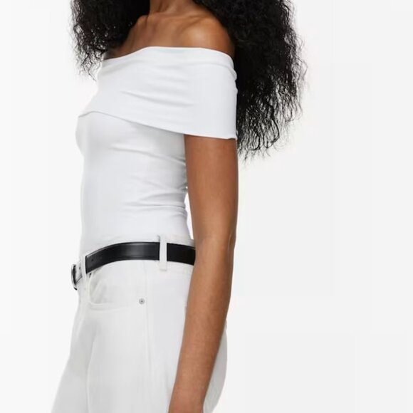 Contour Sleeveless Off-shoulder Hip Top - Picture 3 of 7